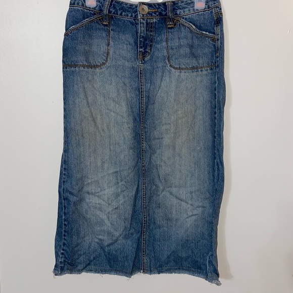 Hint Jean Skirt - Picture 2 of 7